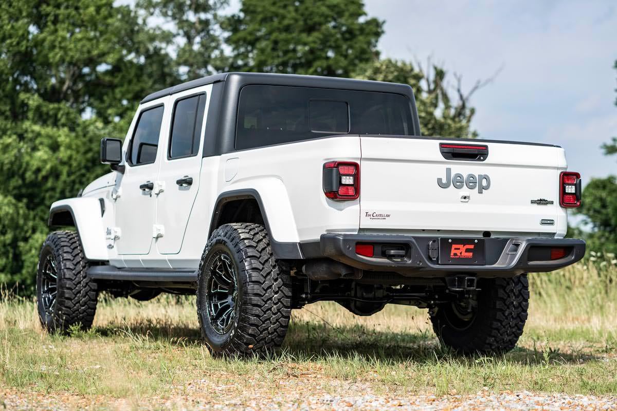 2.5 Inch Leveling Kits | Springs | M1 | Jeep Gladiator JT (20-23)