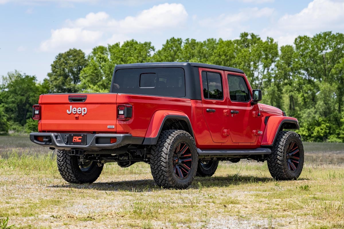 2.5 Inch Leveling Kit | Spacers | M1 | Jeep Gladiator JT 4WD (20-23)