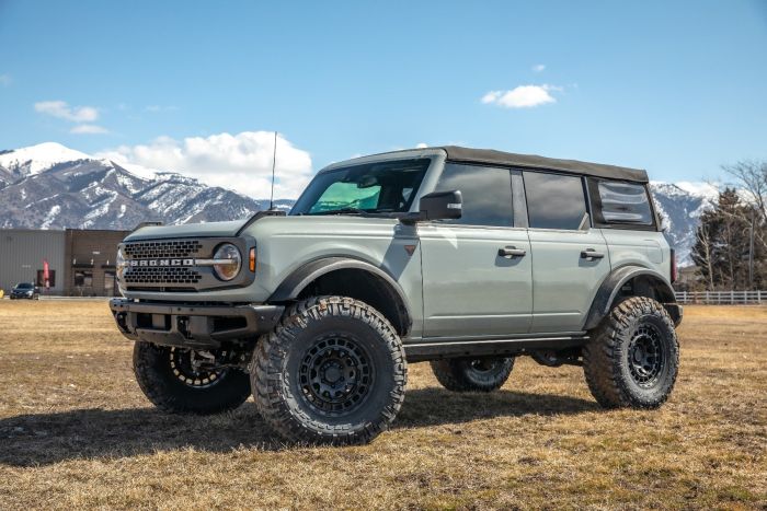 2021-2023 Ford Bronco 4