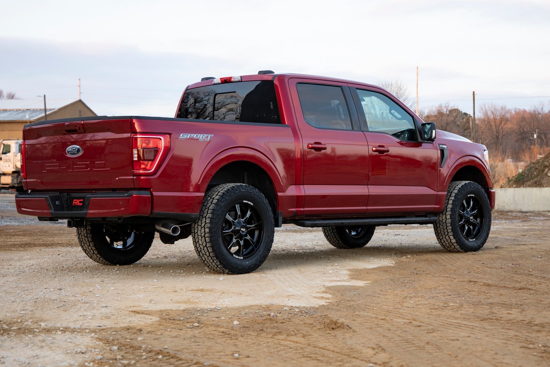 Rough Country - 2 Inch Lift Kit - Ford F-150 2WD/4WD (21-23)