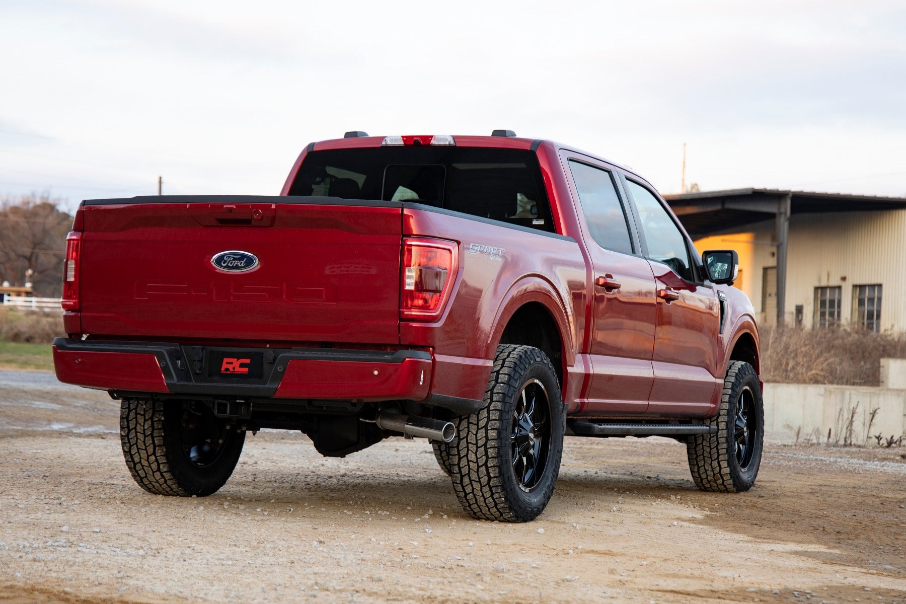 Rough Country - 2 Inch Lift Kit - Ford F-150 2WD/4WD (21-23)